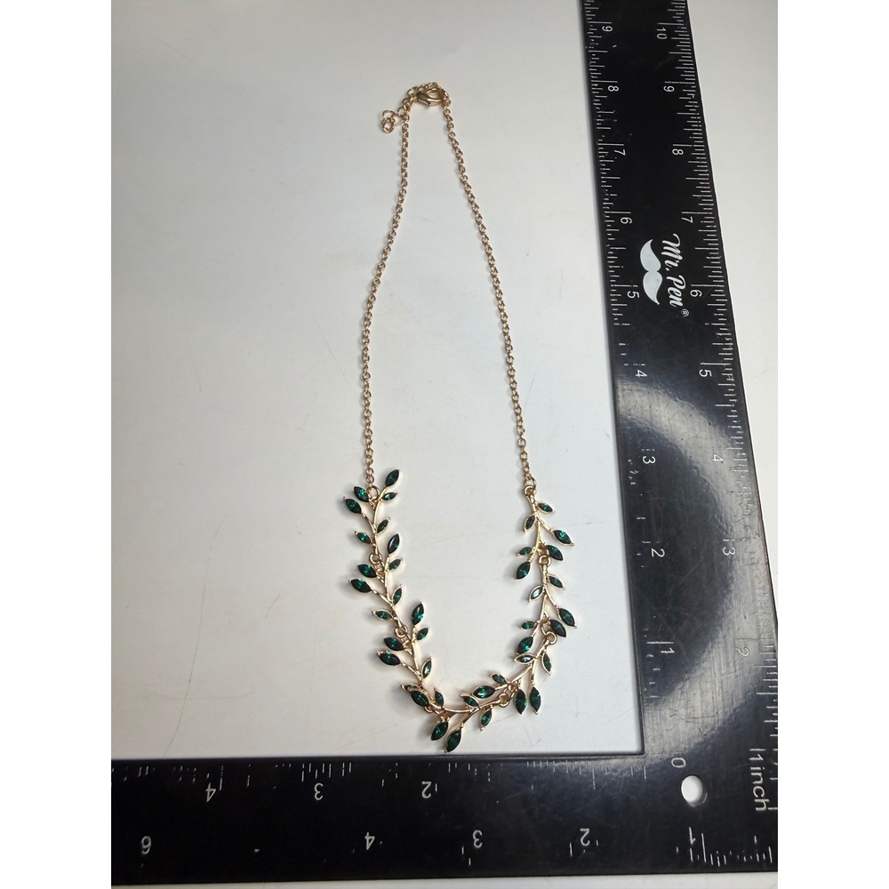 Gold Tone Emerald Green Rhinestone Leaf Vine Statement Necklace Botanical